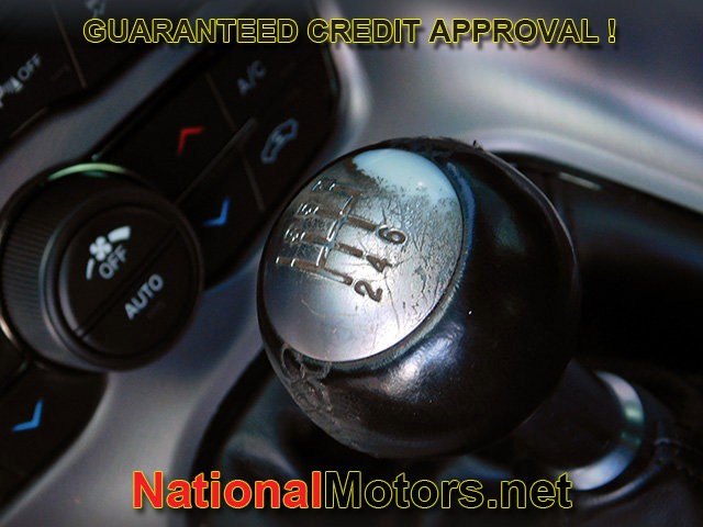 Dodge Challenger Vehicle Full-screen Gallery Image 10