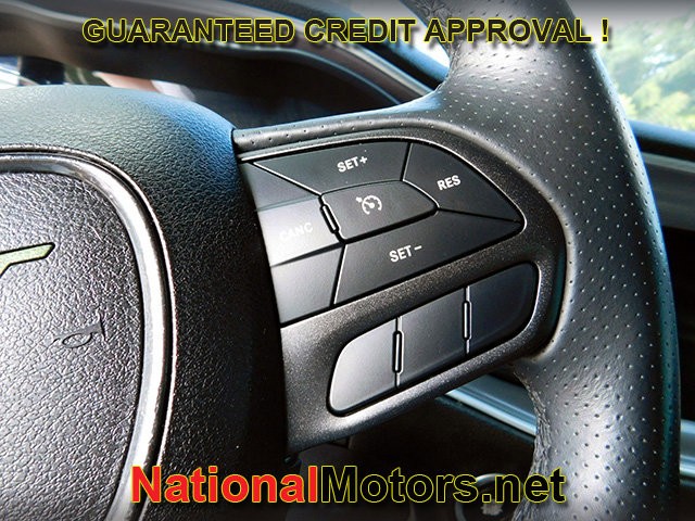 2022 Dodge Challenger R/T photo 10