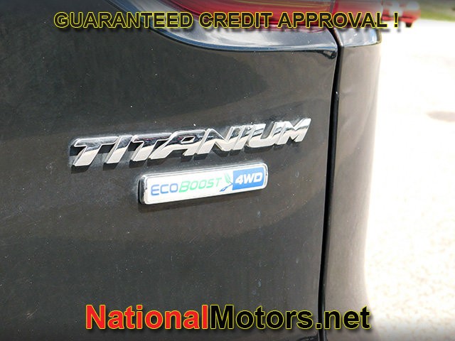 Ford Escape Vehicle Full-screen Gallery Image 06