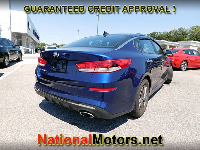 2020 Kia Optima LX photo 5