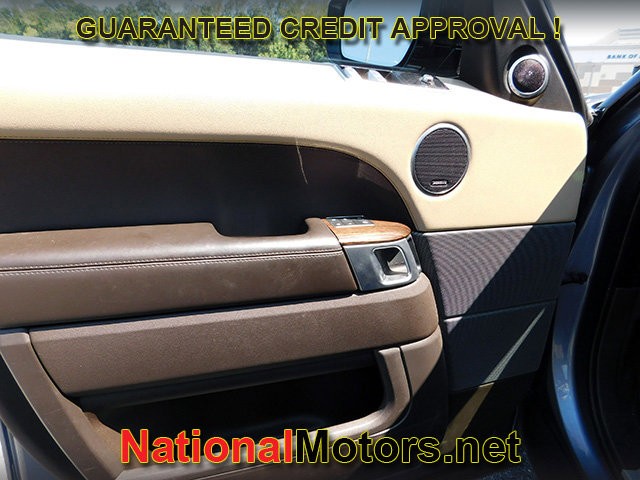 Land Rover Range Rover Sport Vehicle Image 10
