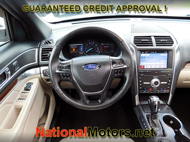 2019 Ford Explorer Limited photo 16