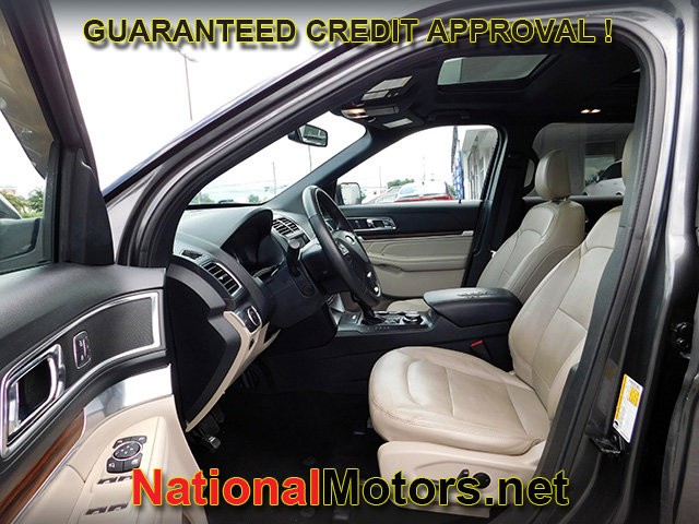 2019 Ford Explorer Limited photo 18