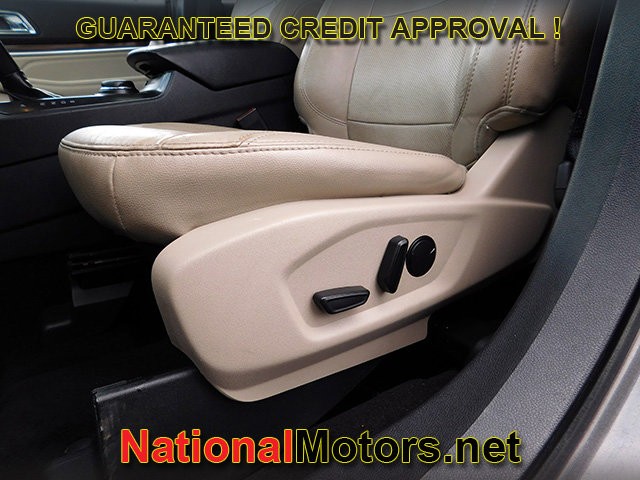 2019 Ford Explorer Limited photo 19