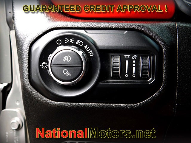 2020 Jeep Gladiator Rubicon photo 19