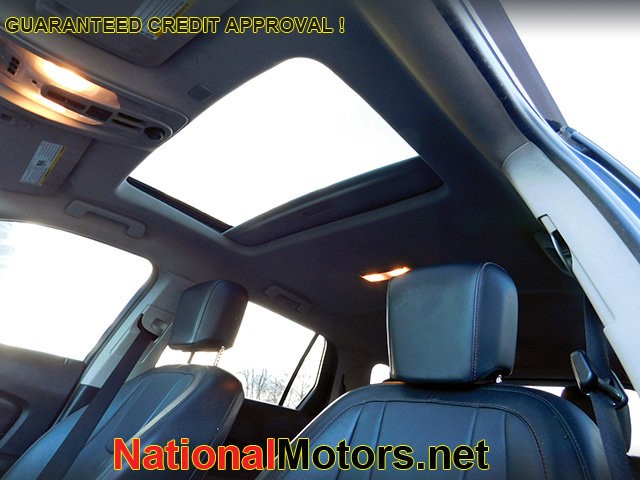 GMC Terrain Vehicle Full-screen Gallery Image 13