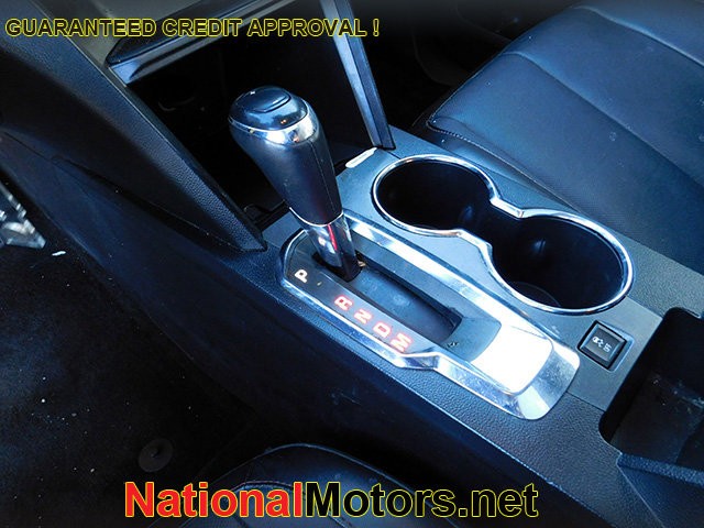 GMC Terrain Vehicle Full-screen Gallery Image 16