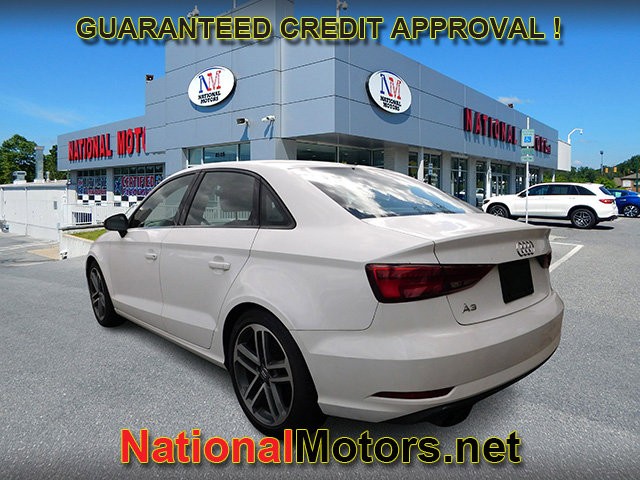 Audi A3 Sedan Vehicle Full-screen Gallery Image 03