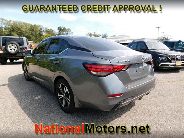 Nissan Sentra Vehicle Full-screen Gallery Image 04