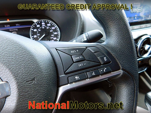 Nissan Sentra Vehicle Full-screen Gallery Image 16