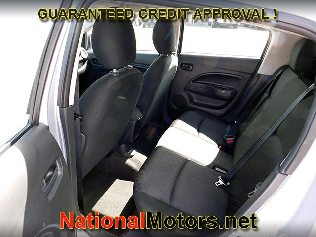 Mitsubishi Mirage Vehicle Full-screen Gallery Image 06