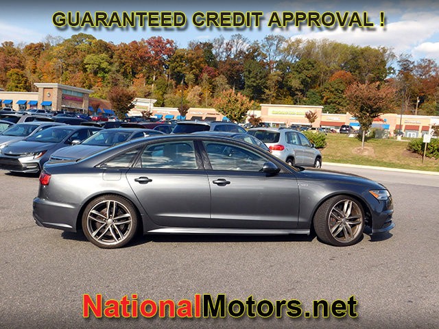 Audi S6 Vehicle Full-screen Gallery Image 03