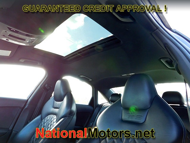 Audi S6 Vehicle Full-screen Gallery Image 16