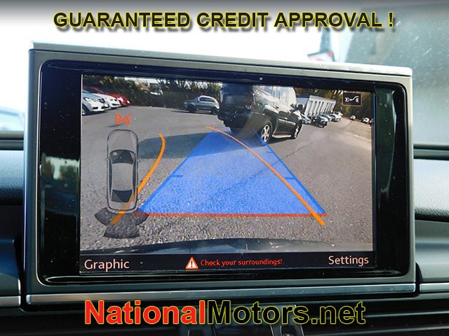 Audi S6 Vehicle Full-screen Gallery Image 17