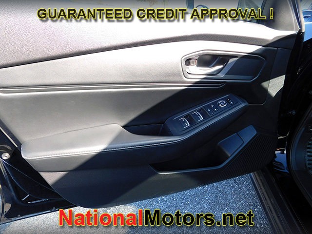 Honda Accord Hybrid Vehicle Full-screen Gallery Image 14