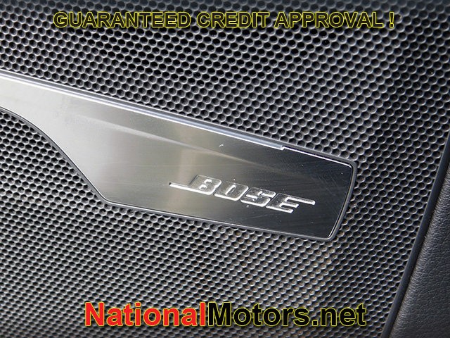 Audi Q7 Vehicle Full-screen Gallery Image 30