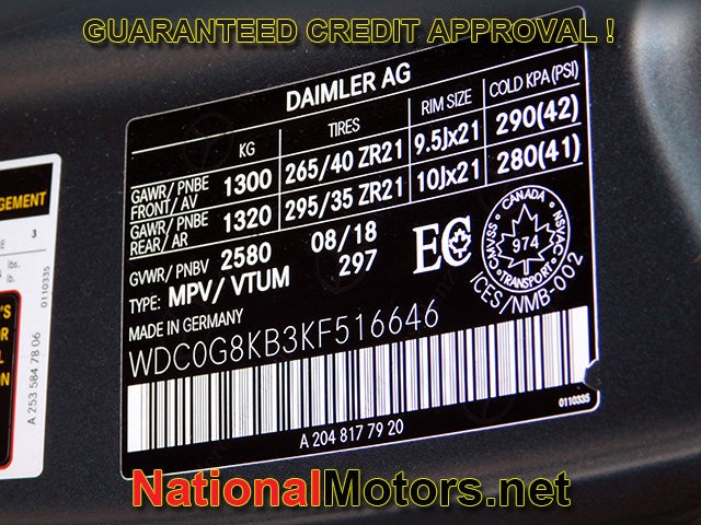 Mercedes-Benz GLC Vehicle Full-screen Gallery Image 29