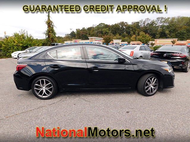 Acura ILX Vehicle Full-screen Gallery Image 04