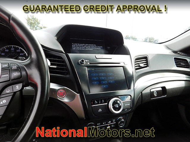 Acura ILX Vehicle Full-screen Gallery Image 14