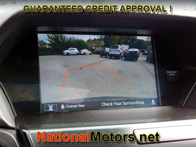 Acura ILX Vehicle Full-screen Gallery Image 15