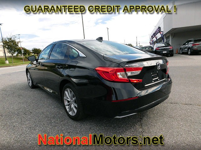 Honda Accord Sedan Vehicle Full-screen Gallery Image 03