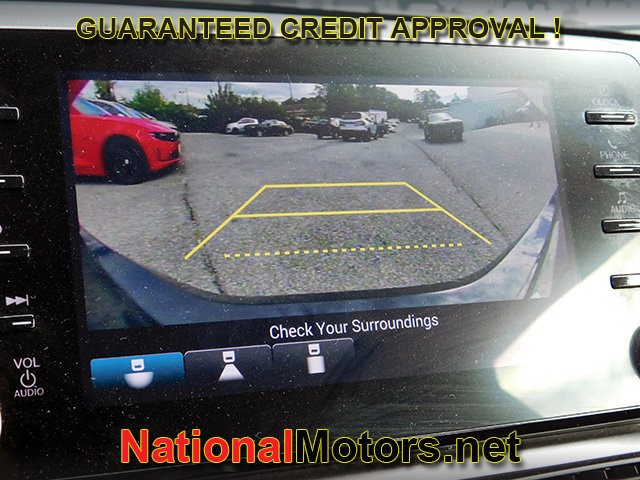 Honda Accord Sedan Vehicle Full-screen Gallery Image 12