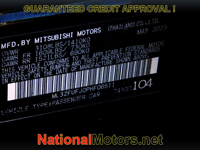 Mitsubishi Mirage G4 Vehicle Full-screen Gallery Image 16