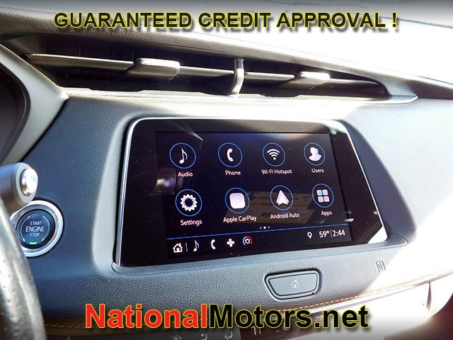 Cadillac XT4 Vehicle Full-screen Gallery Image 14