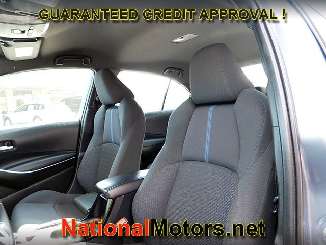 Toyota Corolla Vehicle Full-screen Gallery Image 11