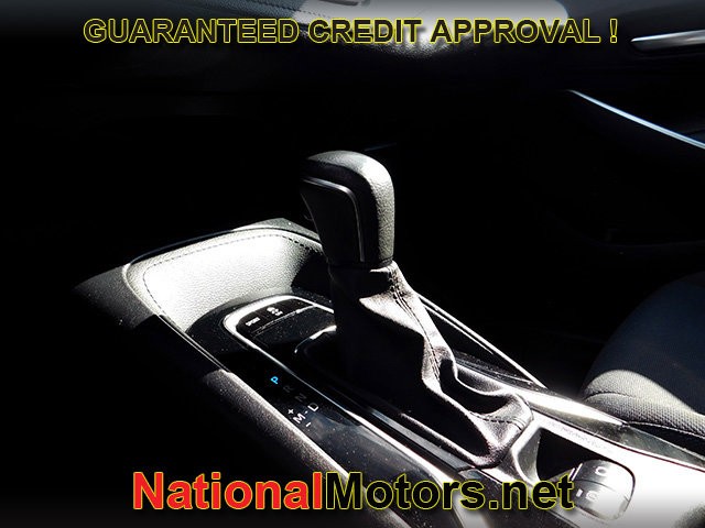 Toyota Corolla Vehicle Full-screen Gallery Image 14