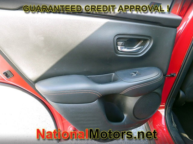 Honda HR-V Vehicle Full-screen Gallery Image 07