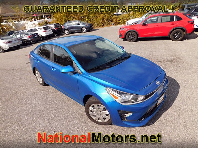 Kia Rio Vehicle Full-screen Gallery Image 02