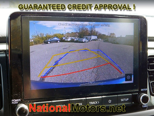 Kia Rio Vehicle Full-screen Gallery Image 15