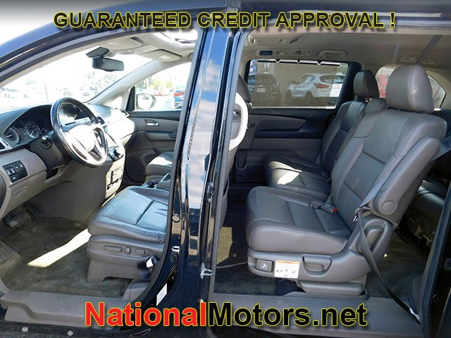 Honda Odyssey Vehicle Full-screen Gallery Image 09