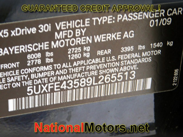 BMW X5 Vehicle Full-screen Gallery Image 26