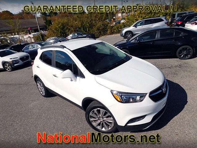 Buick Encore Vehicle Full-screen Gallery Image 02