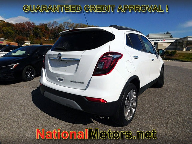 Buick Encore Vehicle Full-screen Gallery Image 05
