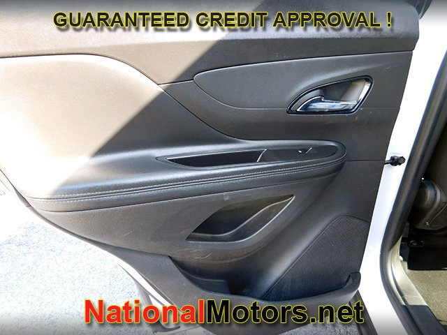 Buick Encore Vehicle Full-screen Gallery Image 07