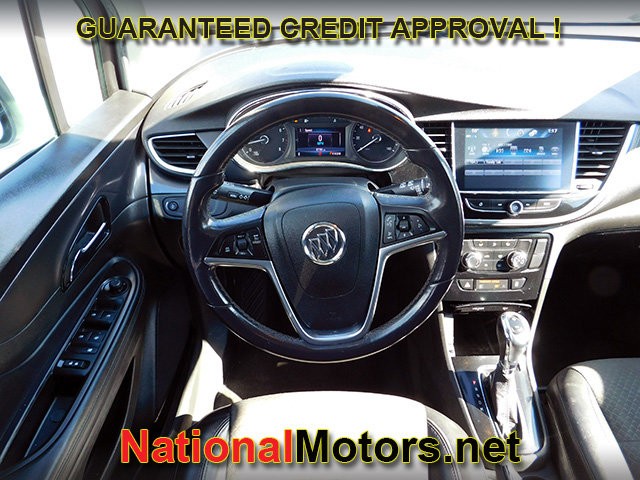 Buick Encore Vehicle Full-screen Gallery Image 09