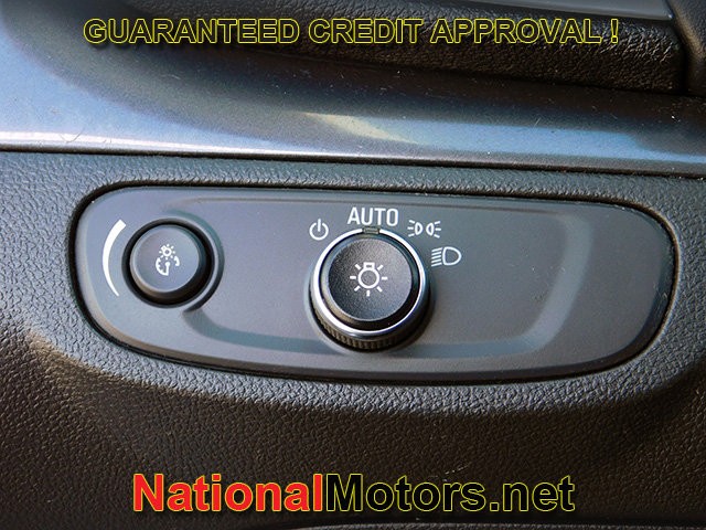 Buick Encore Vehicle Full-screen Gallery Image 19