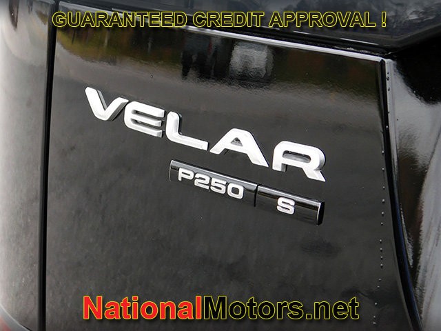 Land Rover Range Rover Velar Vehicle Full-screen Gallery Image 06