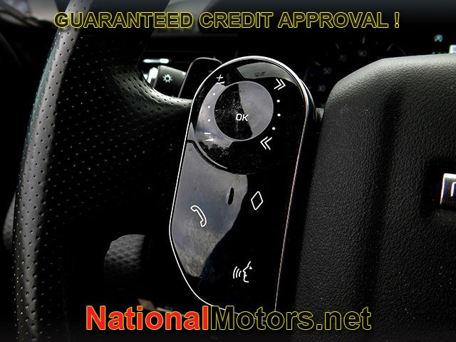 Land Rover Range Rover Velar Vehicle Full-screen Gallery Image 22