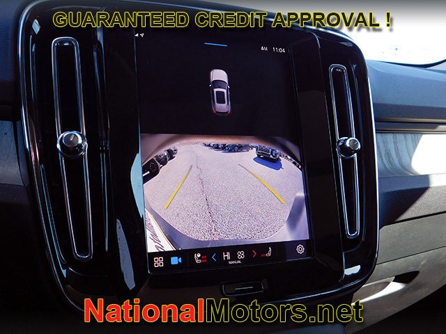 Volvo XC40 Vehicle Full-screen Gallery Image 21