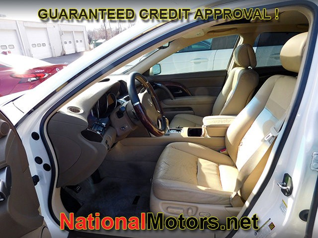 Acura RL Vehicle Full-screen Gallery Image 10