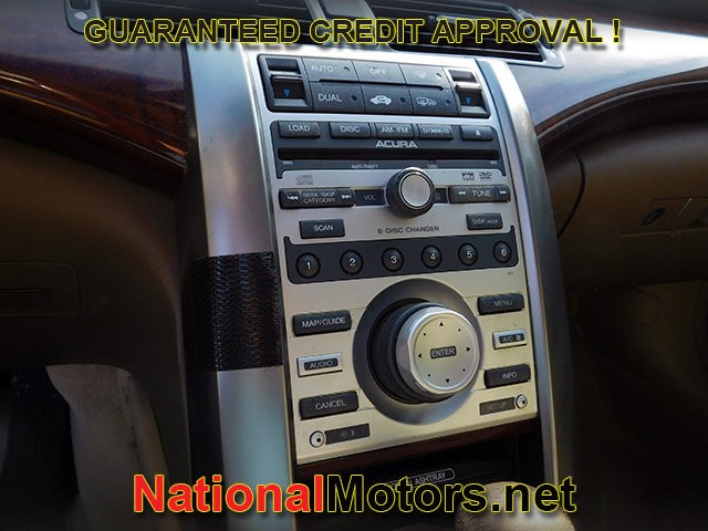 Acura RL Vehicle Full-screen Gallery Image 14