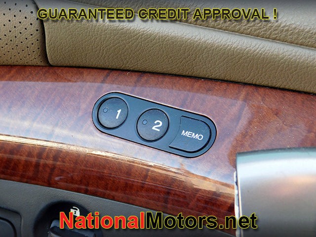 Acura RL Vehicle Full-screen Gallery Image 20