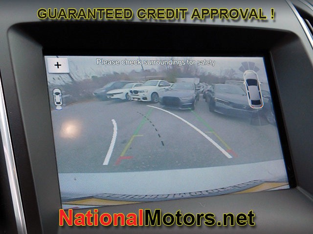 Ford Edge Vehicle Full-screen Gallery Image 21