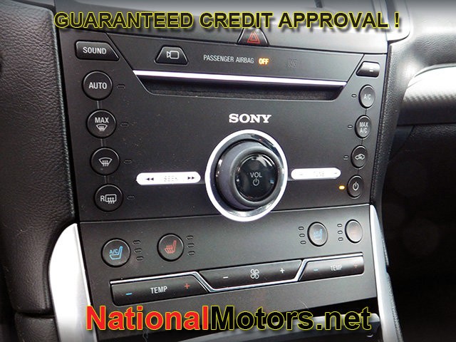 Ford Edge Vehicle Full-screen Gallery Image 22