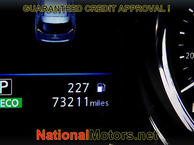 Nissan Rogue Vehicle Full-screen Gallery Image 15