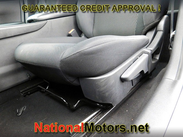 Nissan Sentra Vehicle Full-screen Gallery Image 10